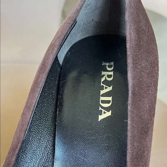 Prada Women's Black and Brown Heels